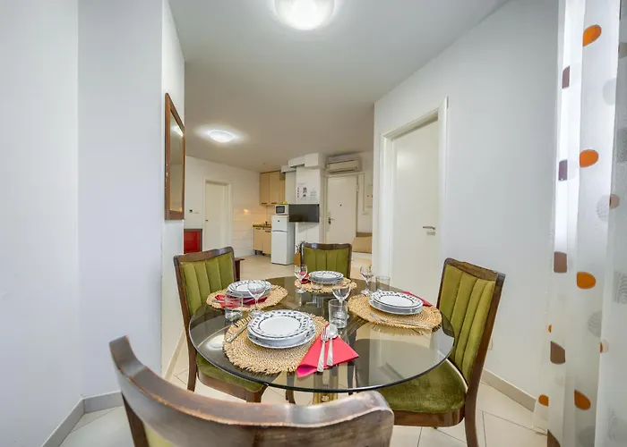 아파트 Iva - Znjan