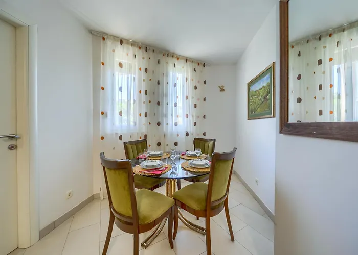 Iva - Znjan 아파트 스플리트