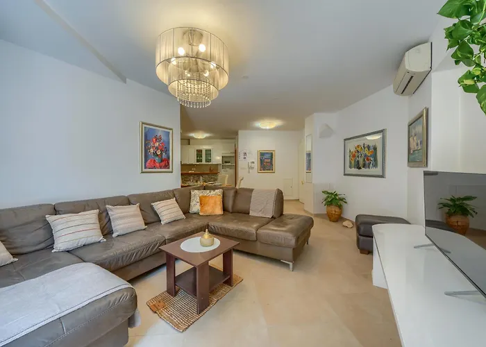 아파트 Iva - Znjan *