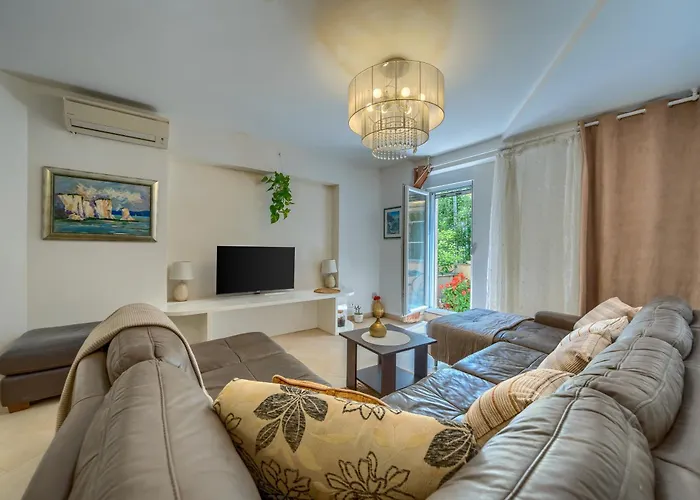 Iva - Znjan 아파트 스플리트